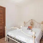 Mandorletti Essence - Private Courtyard & Nature