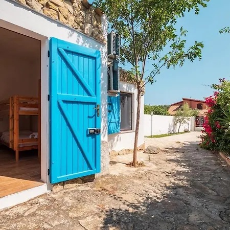 דירה Mandorletti Essence - Private Courtyard & Nature *