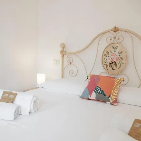 Mandorletti Essence - Private Courtyard & Nature